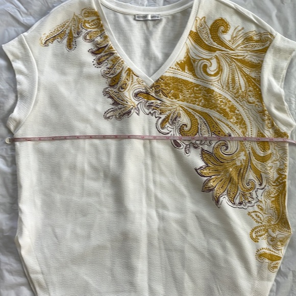 Zara T-Shirt Short Sleeve in White/Yellow & Purple Size-Medium NWOT - Picture 9 of 16